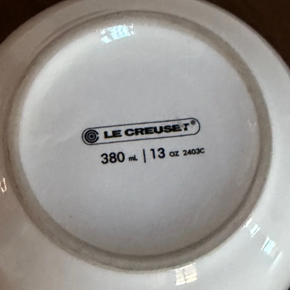 One Le Creuset “Mon Coeur” Heritage Mug, Excellent - Picture 5 of 8